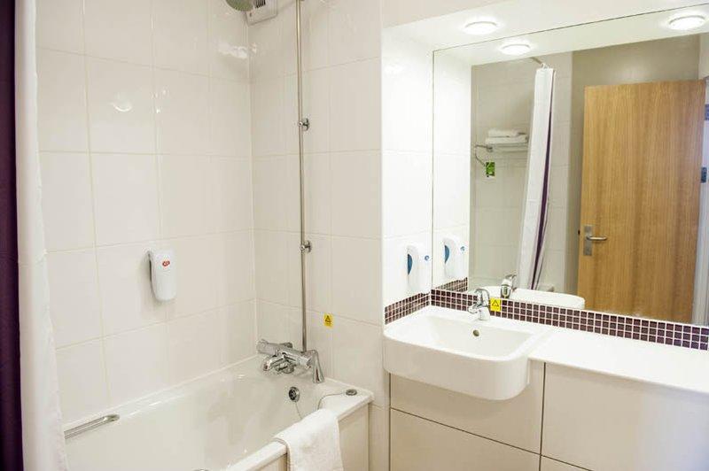 Premier Inn Bournemouth Westbourne 外观 照片